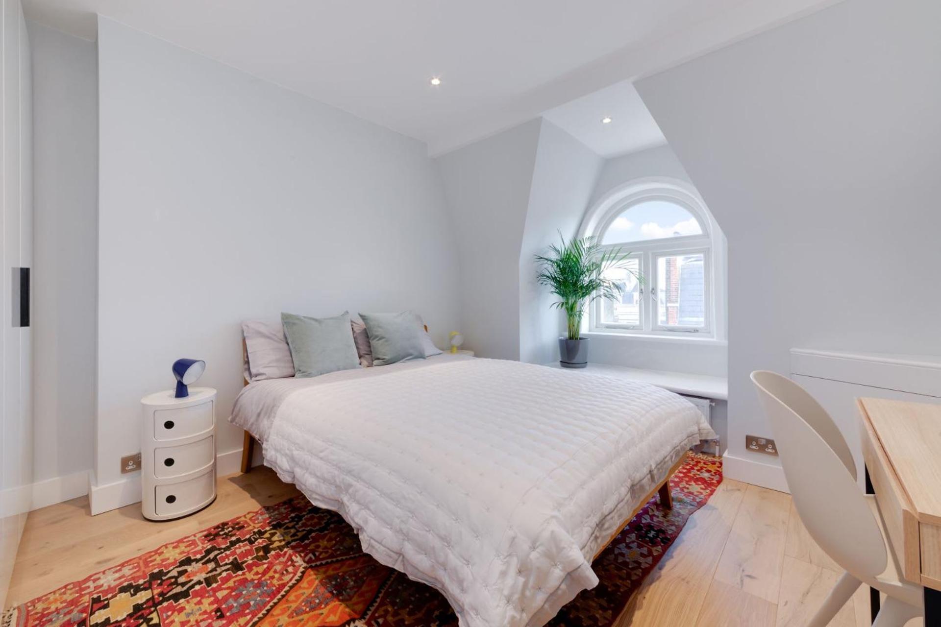 Stairway To Heaven - Fitzrovia - By Frankie Says Apartment Лондон Екстериор снимка