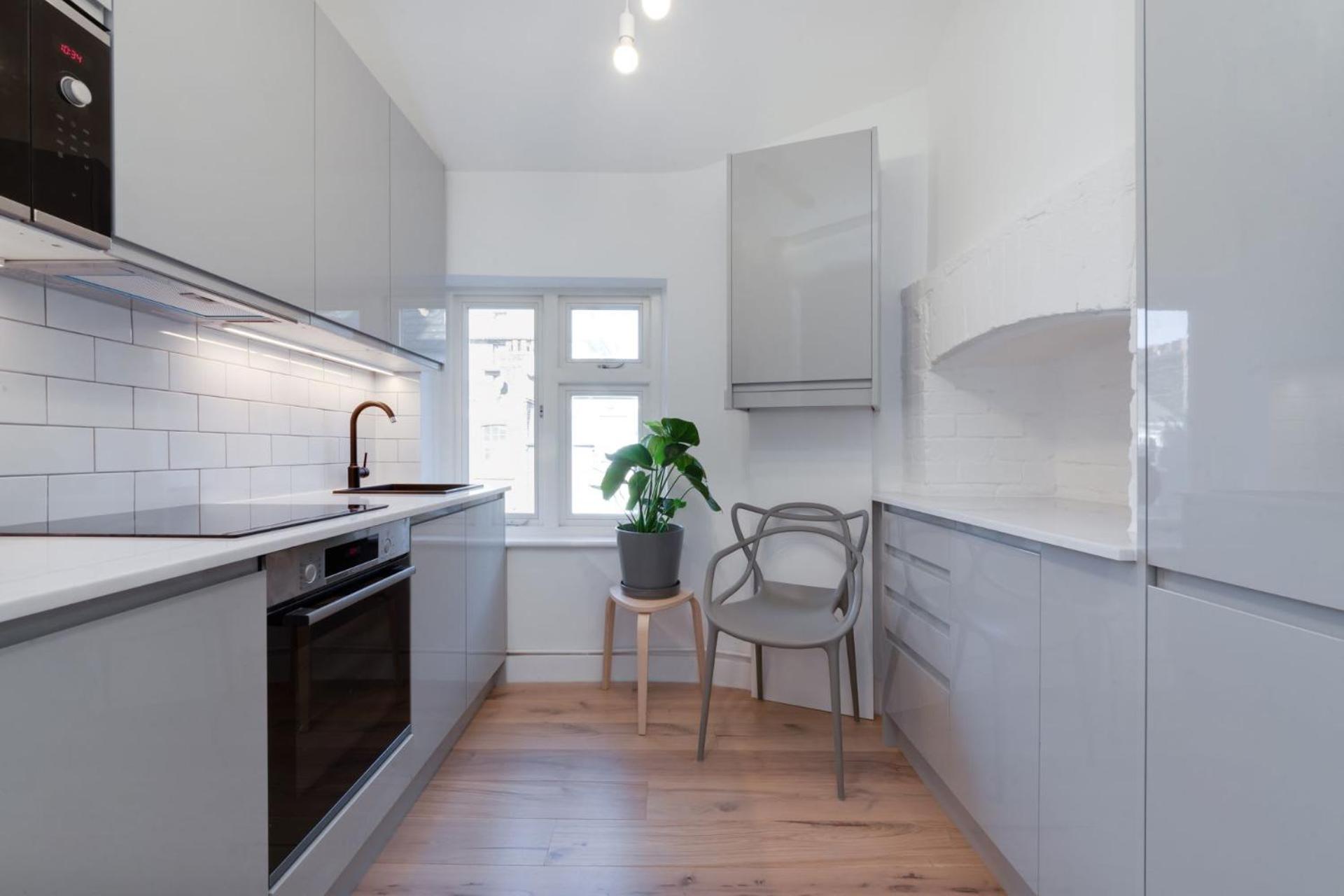 Stairway To Heaven - Fitzrovia - By Frankie Says Apartment Лондон Екстериор снимка
